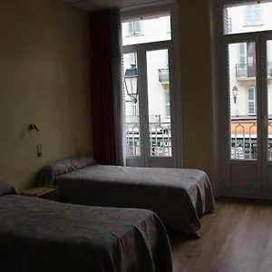 2* Hotel Metropole